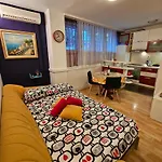 Apartamento Symphony With Balcony *